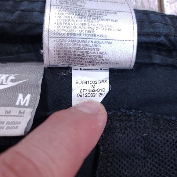 Nike Sportswear Shorts Mens Medium Black Y2K Lightweight Baggy Streetwear - Picture 7 of 7